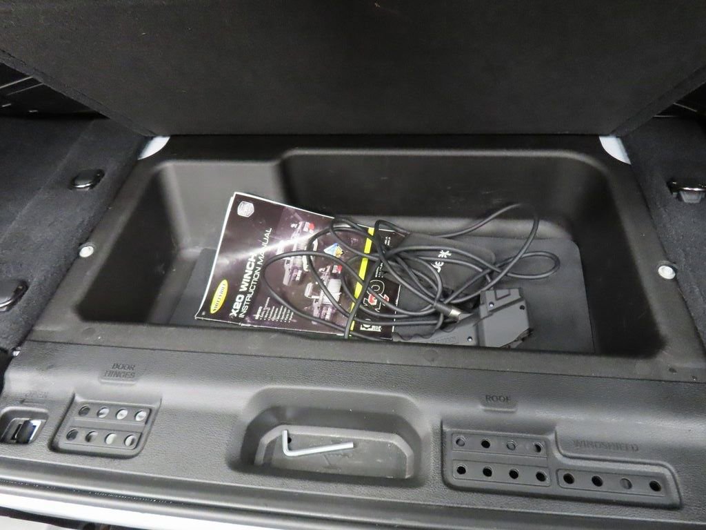 Used 2018 Jeep Wrangler Unlimited Sahara w/ Cold Weather Group image 30