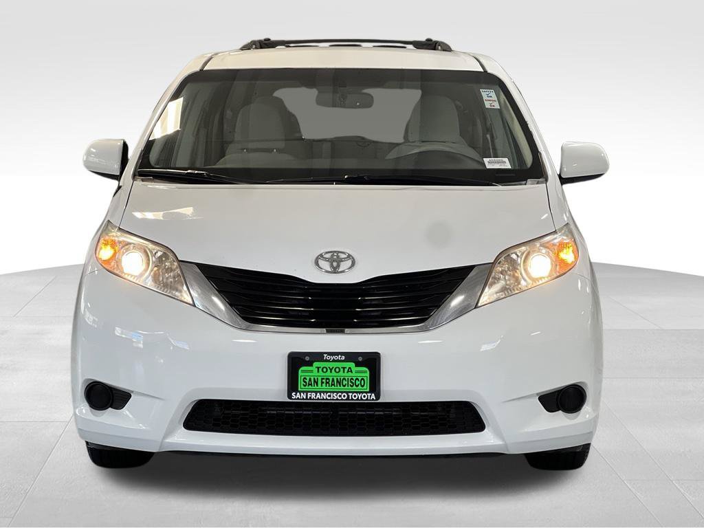 Used 2013 Toyota Sienna LE FWD image 8