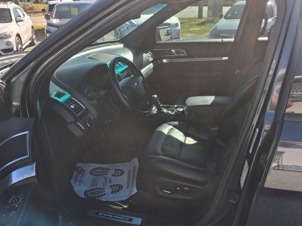 Used 2017 Ford Explorer Sport w/ Equipment Group 401A AWD/4WD image 10