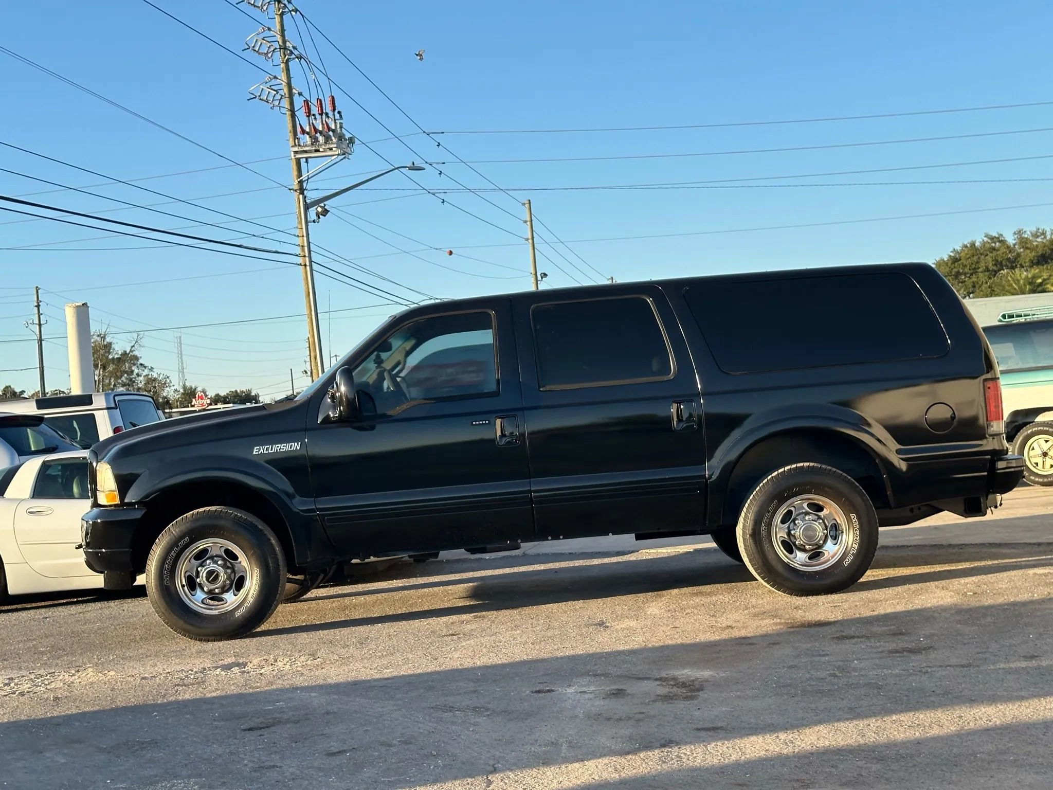Used 2002 Ford Excursion Limited image 2
