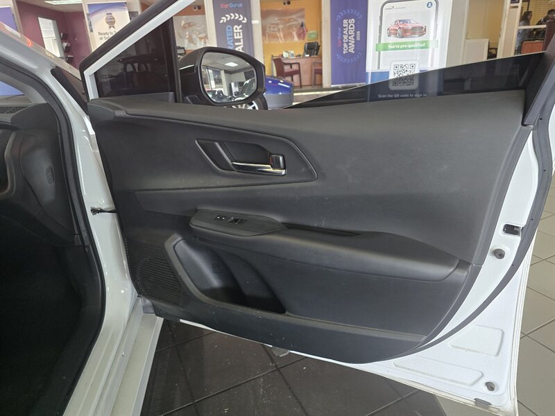 Used 2023 Toyota Prius Prime FWD image 13