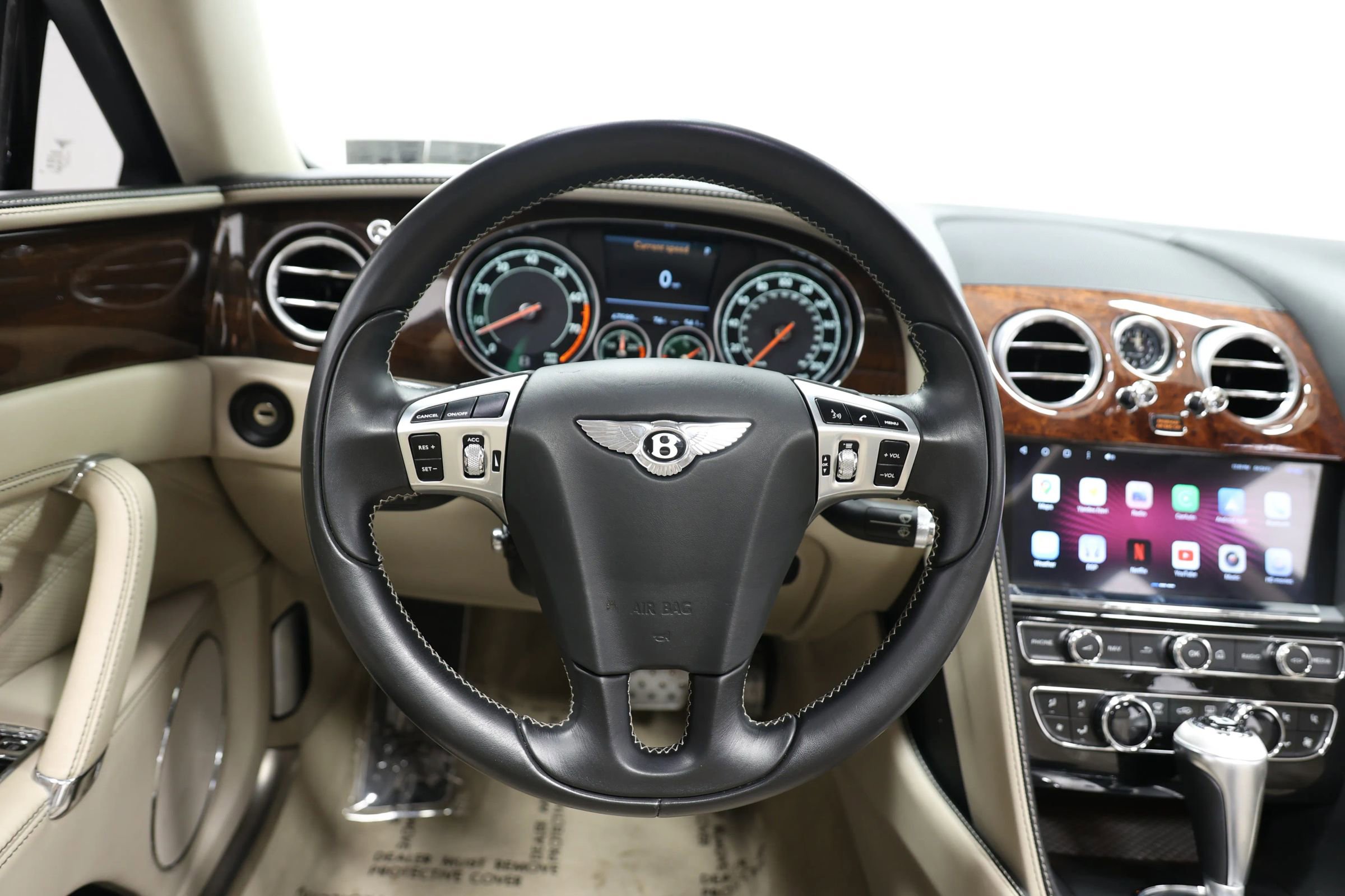 Used 2014 Bentley Flying Spur W12 AWD/4WD image 24