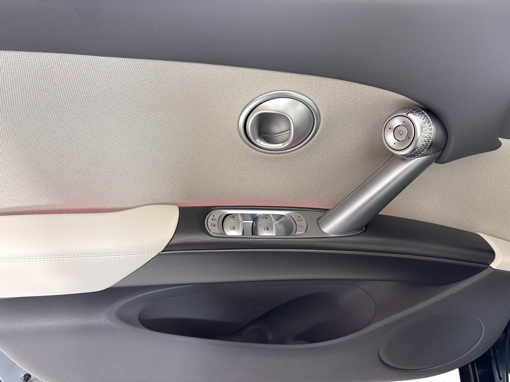 New 2027 Genesis GV60 RWD image 17