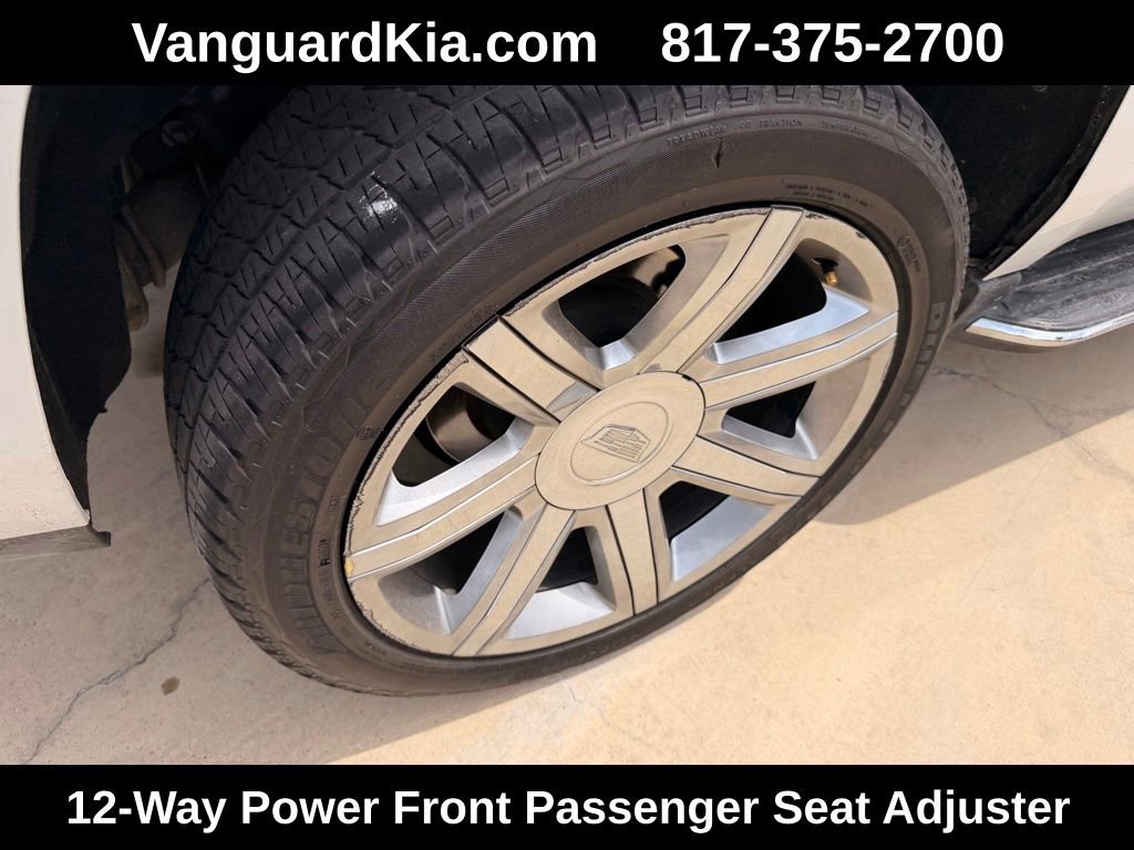 Used 2020 Cadillac Escalade Luxury AWD/4WD image 10