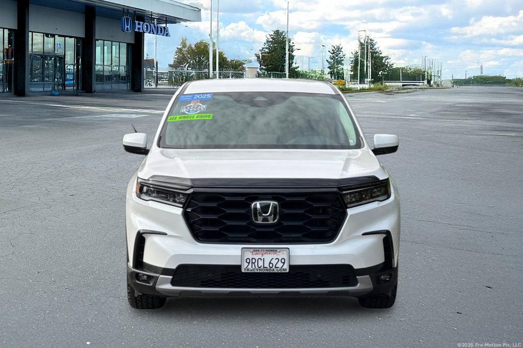 Certified 2025 Honda Pilot EX-L image 16