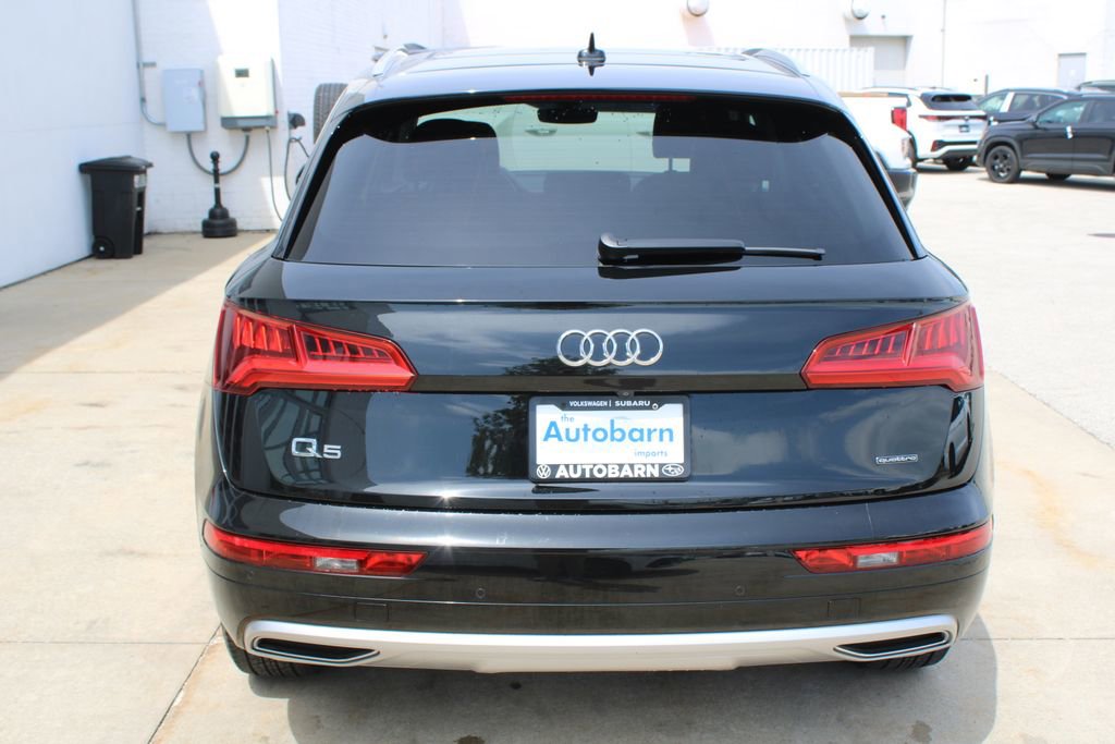 Used 2020 Audi Q5 2.0T Premium w/ Convenience Package AWD/4WD image 5