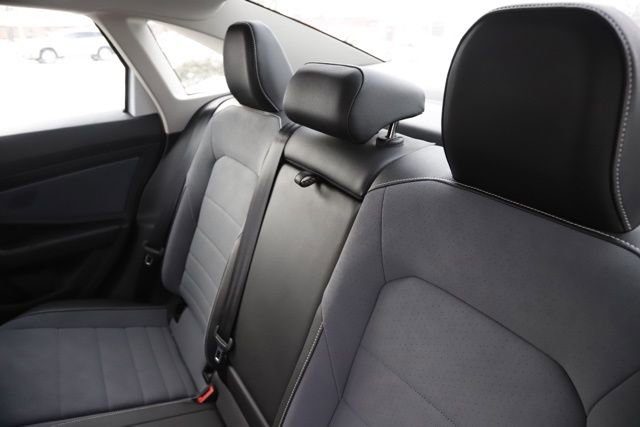 Used 2025 Volkswagen Jetta SE image 15