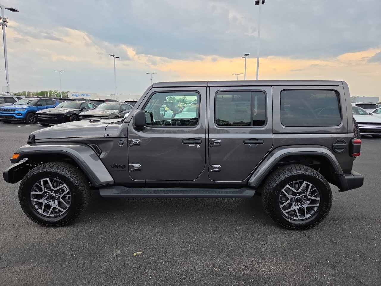 New 2026 Jeep Wrangler Unlimited Sahara AWD/4WD image 4