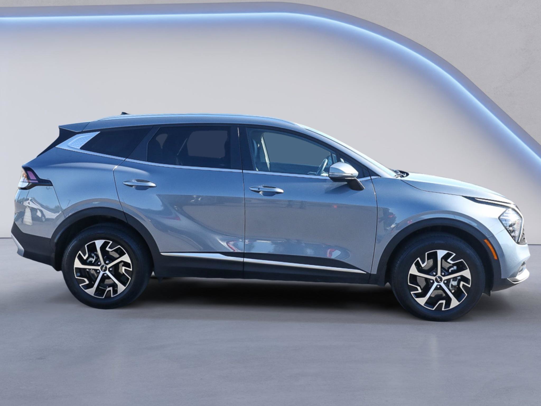 Certified 2024 Kia Sportage EX AWD/4WD image 9