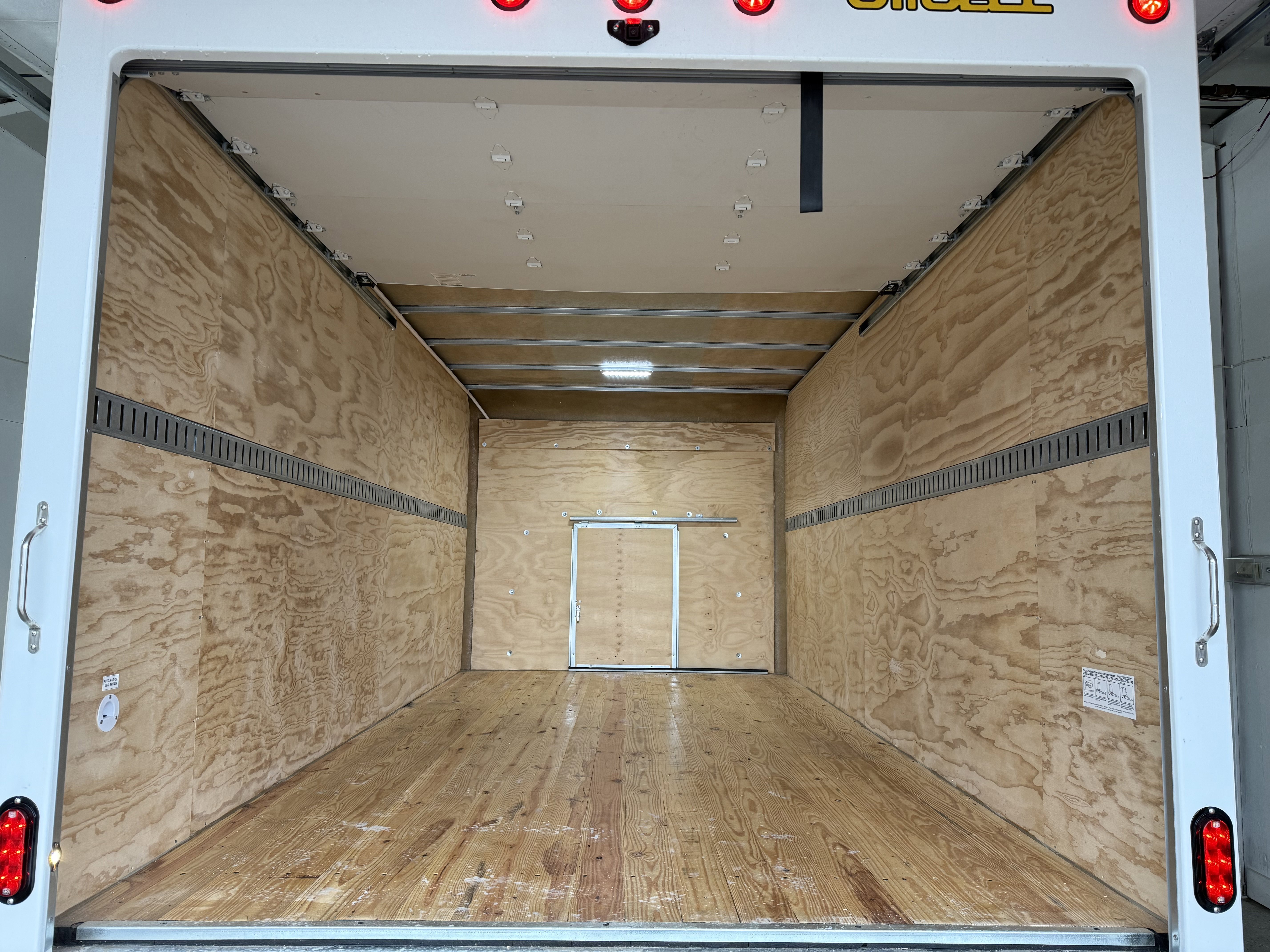 New 2024 GMC Savana 3500 w/ Power Convenience Package image 31