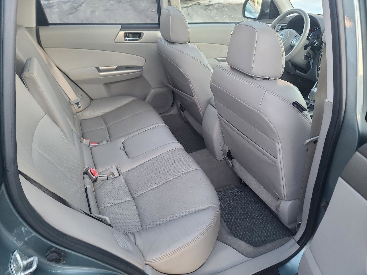 Used 2009 Subaru Forester 2.5X Limited AWD/4WD image 13