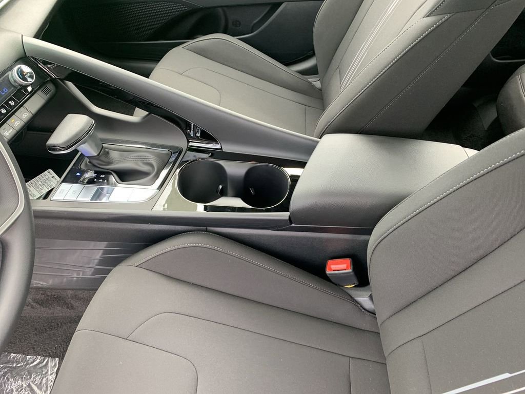 New 2025 Hyundai Elantra Blue w/ Cargo Package image 21