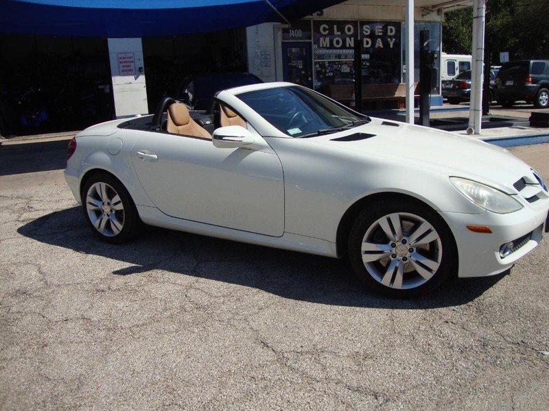 Used 2009 Mercedes-Benz SLK 350 image 11