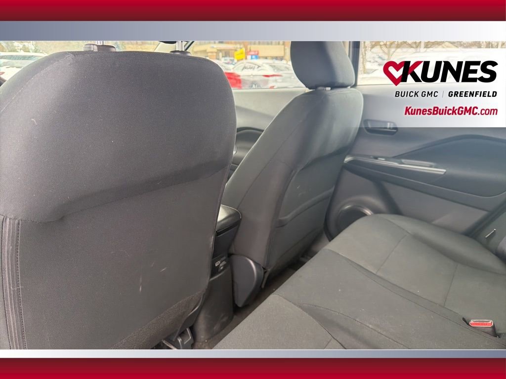 Used 2024 Nissan Kicks S image 35