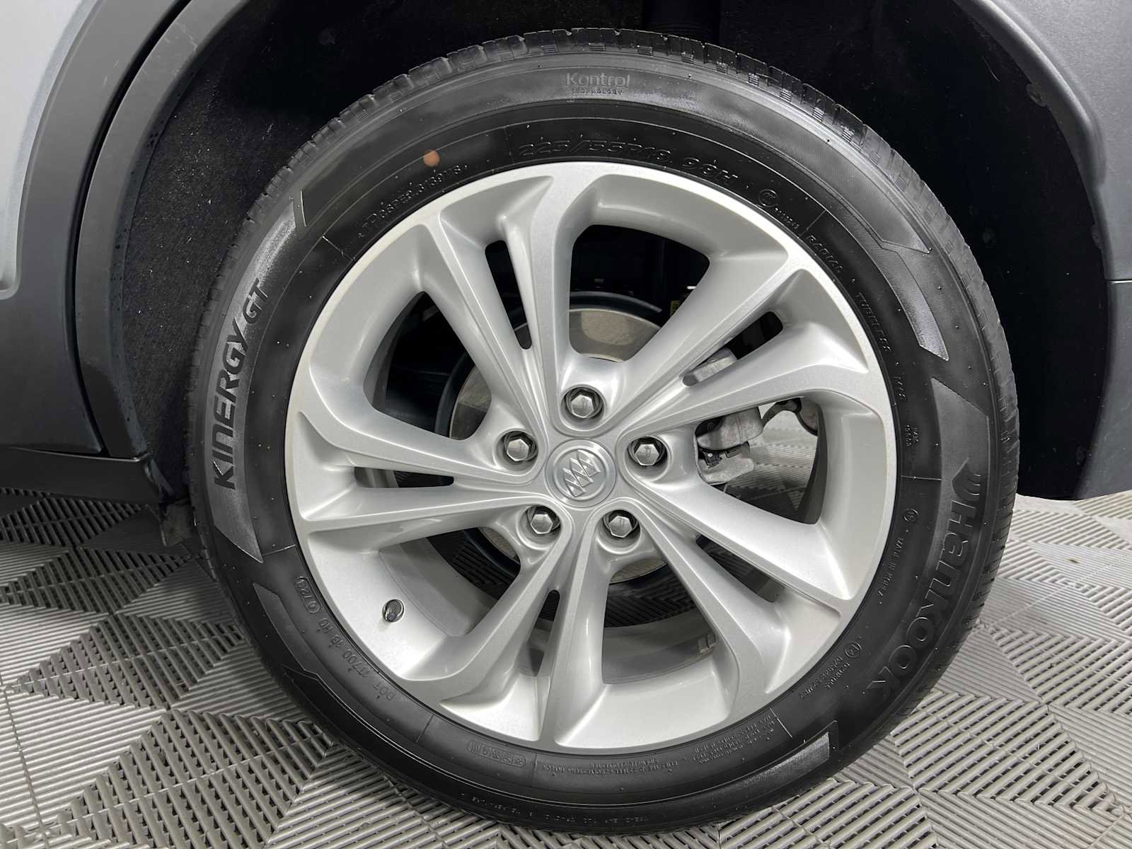 Used 2023 Buick Encore GX Preferred w/ Cold Weather Comfort Package image 19