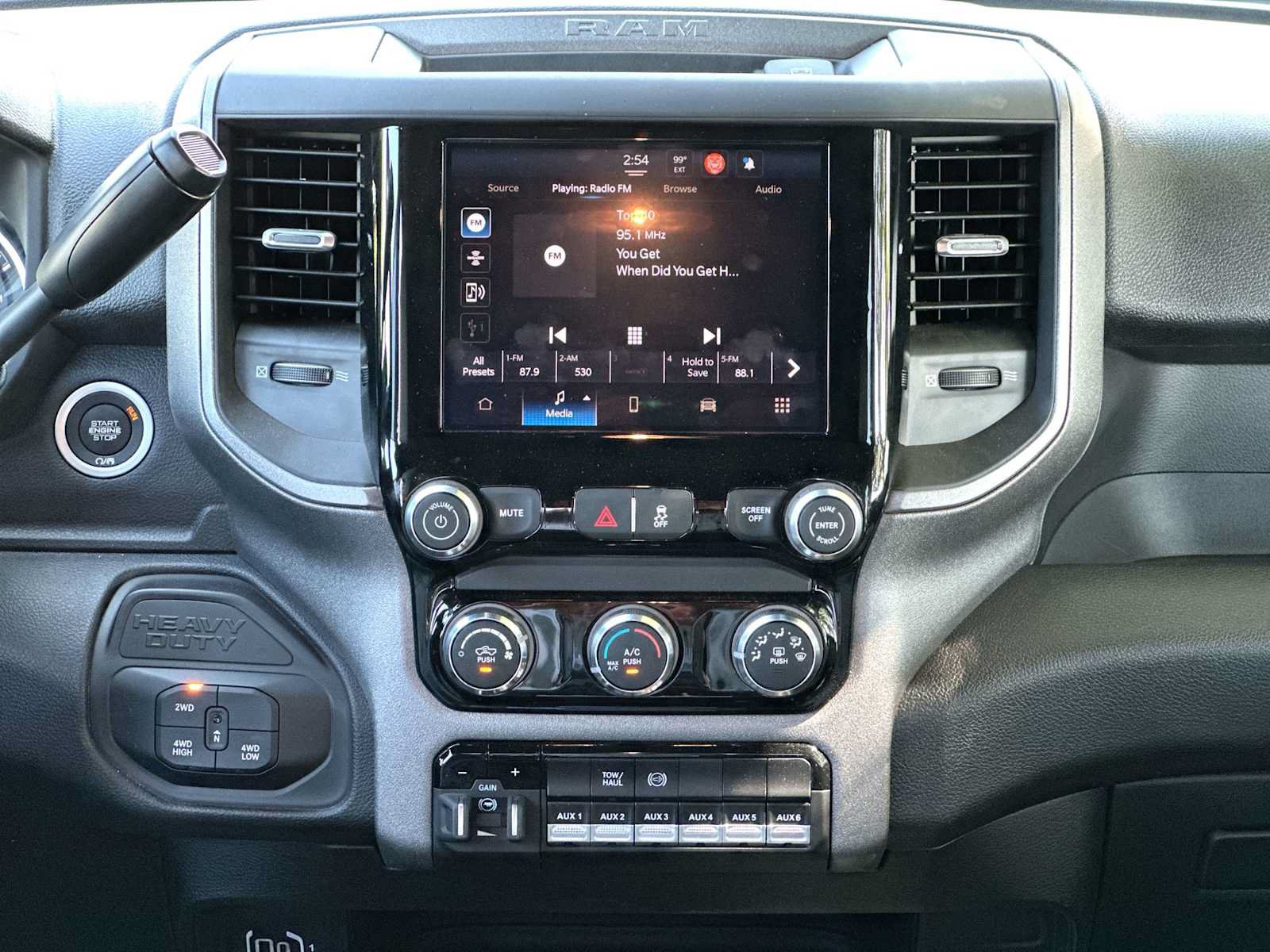 Used 2026 RAM 2500 Tradesman w/ Chrome Appearance Group AWD/4WD image 26