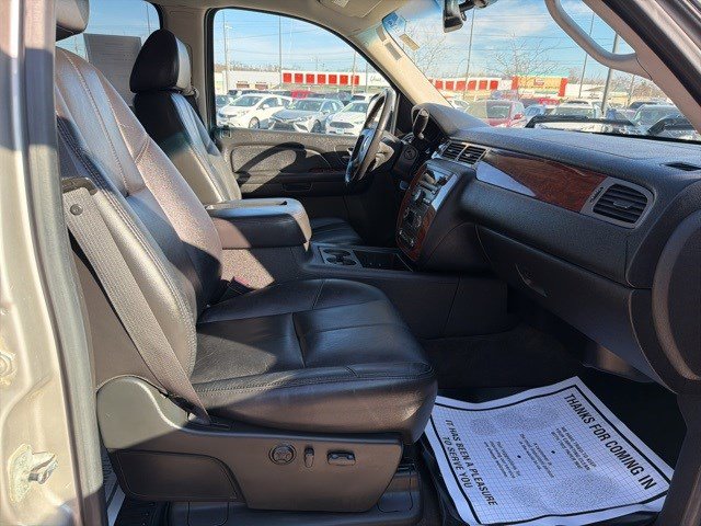 Used 2009 Chevrolet Silverado 1500 LTZ w/ Safety Package AWD/4WD image 18