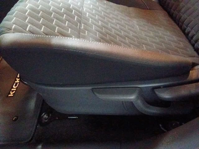 Used 2023 Nissan Kicks SV image 10