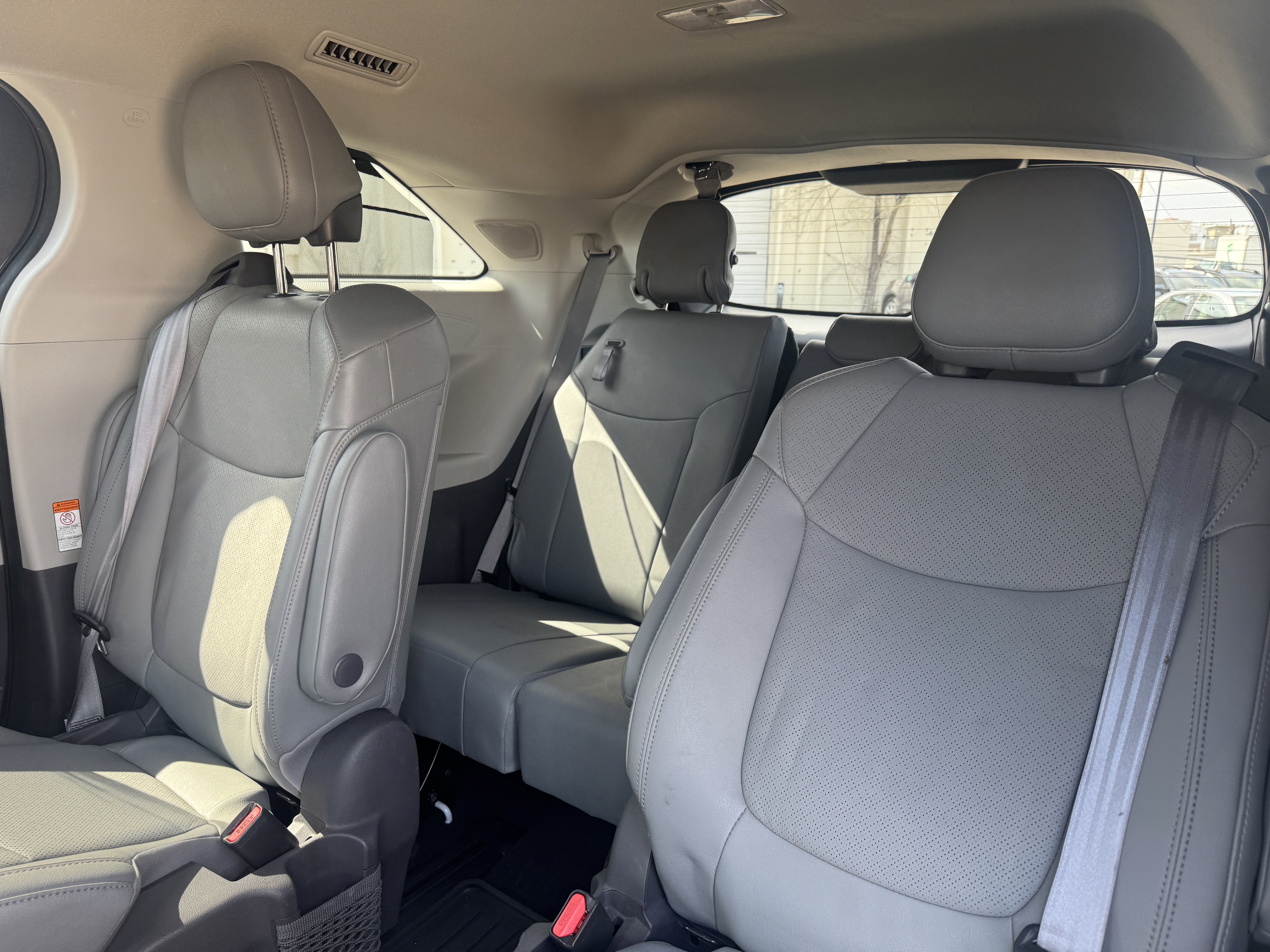Certified 2021 Toyota Sienna Limited image 16