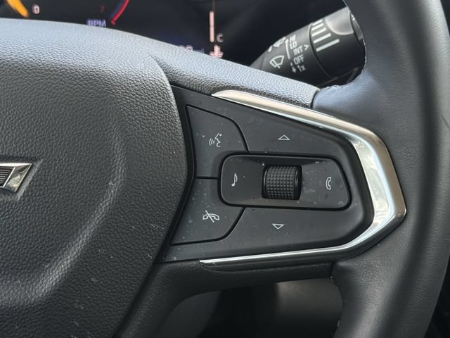 Certified 2025 Chevrolet Trax ACTIV FWD image 16