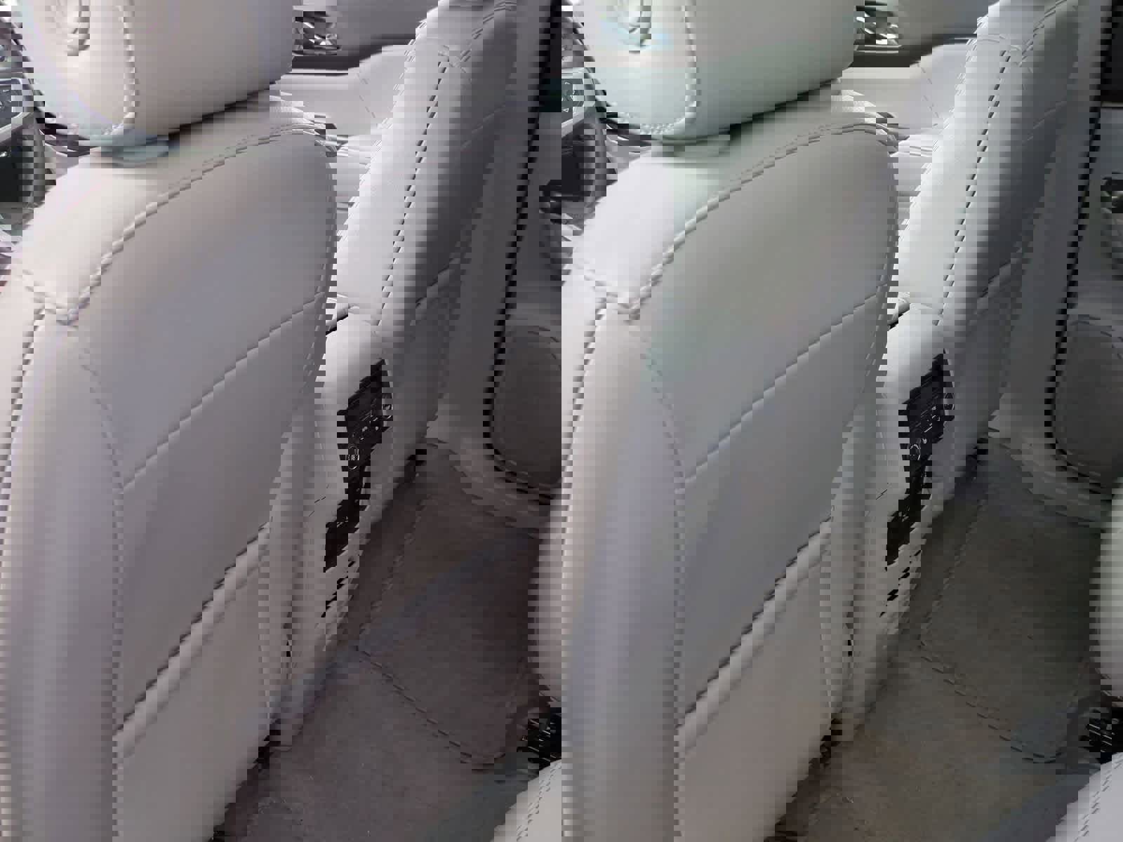 Used 2017 GMC Acadia SLT image 18