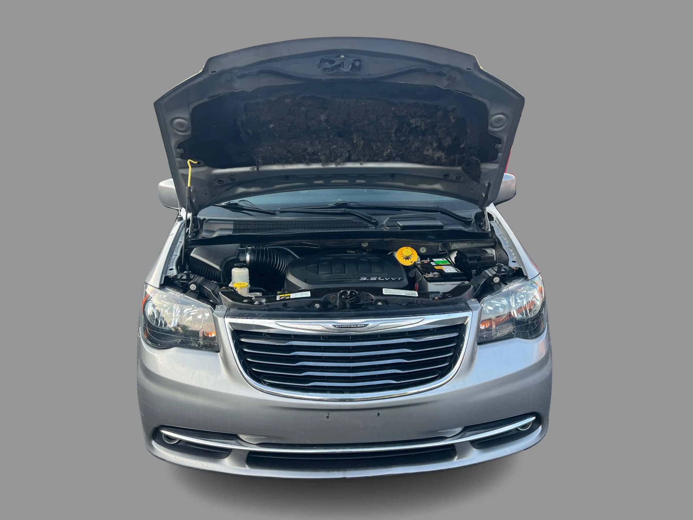 Used 2014 Chrysler Town & Country S FWD image 13
