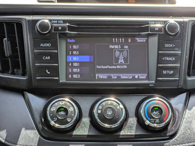 Used 2016 Toyota RAV4 LE FWD image 18