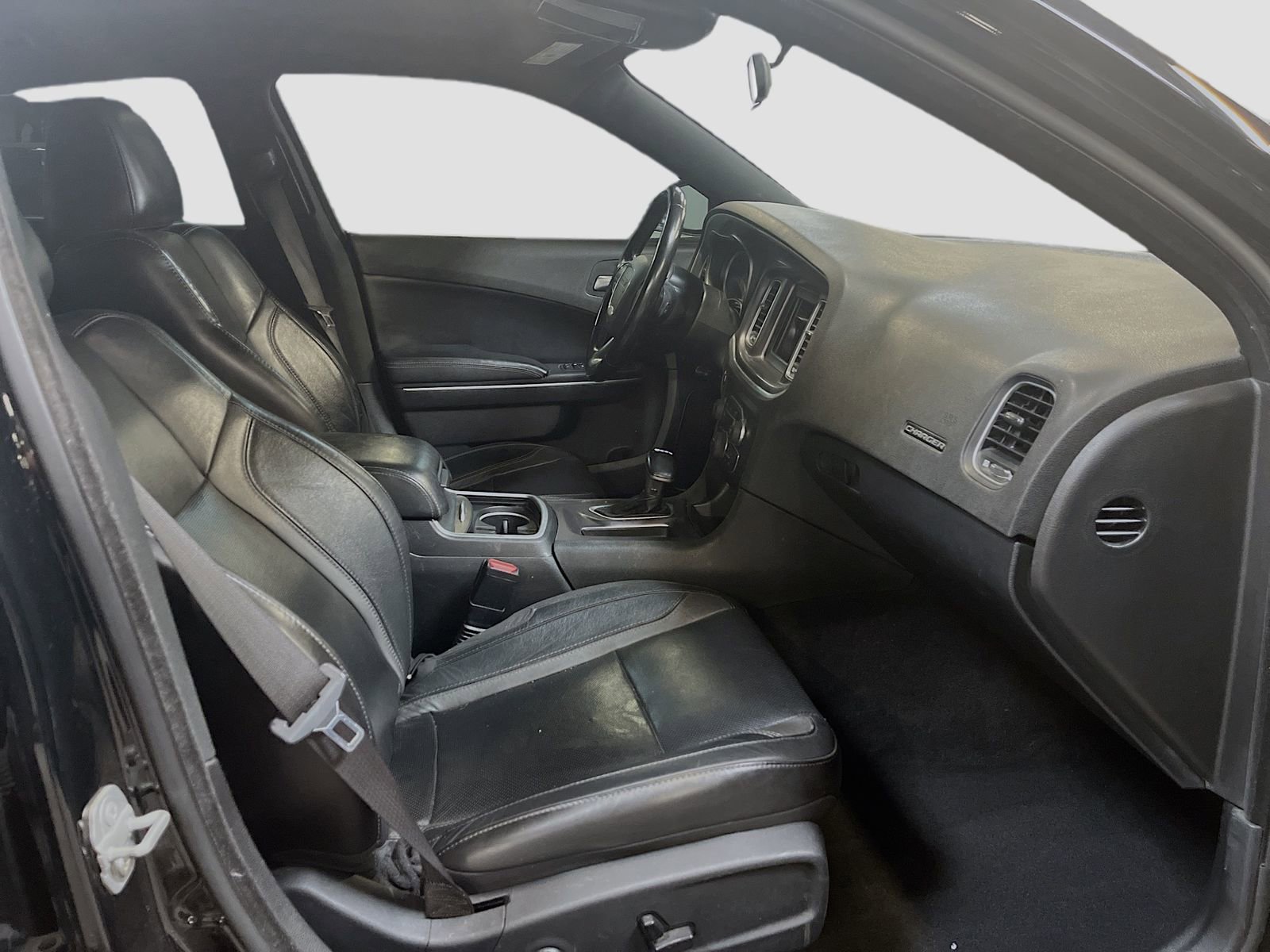 Used 2021 Dodge Charger SXT w/ Leather Interior Group RWD image 27