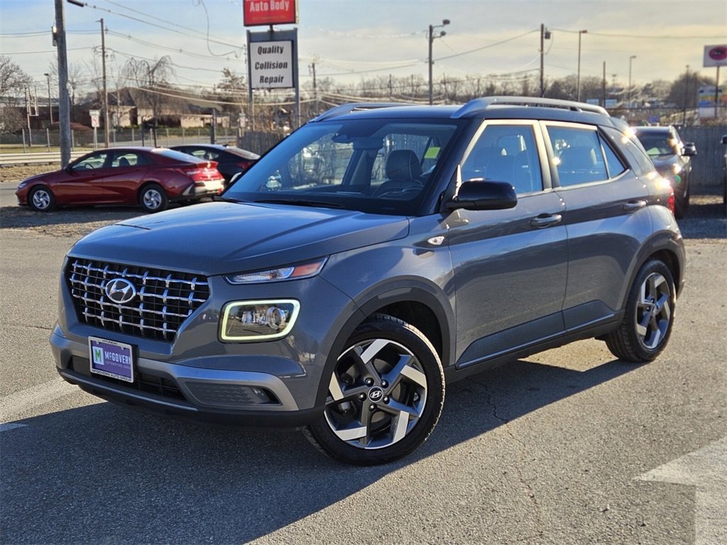 Used 2023 Hyundai Venue Limited