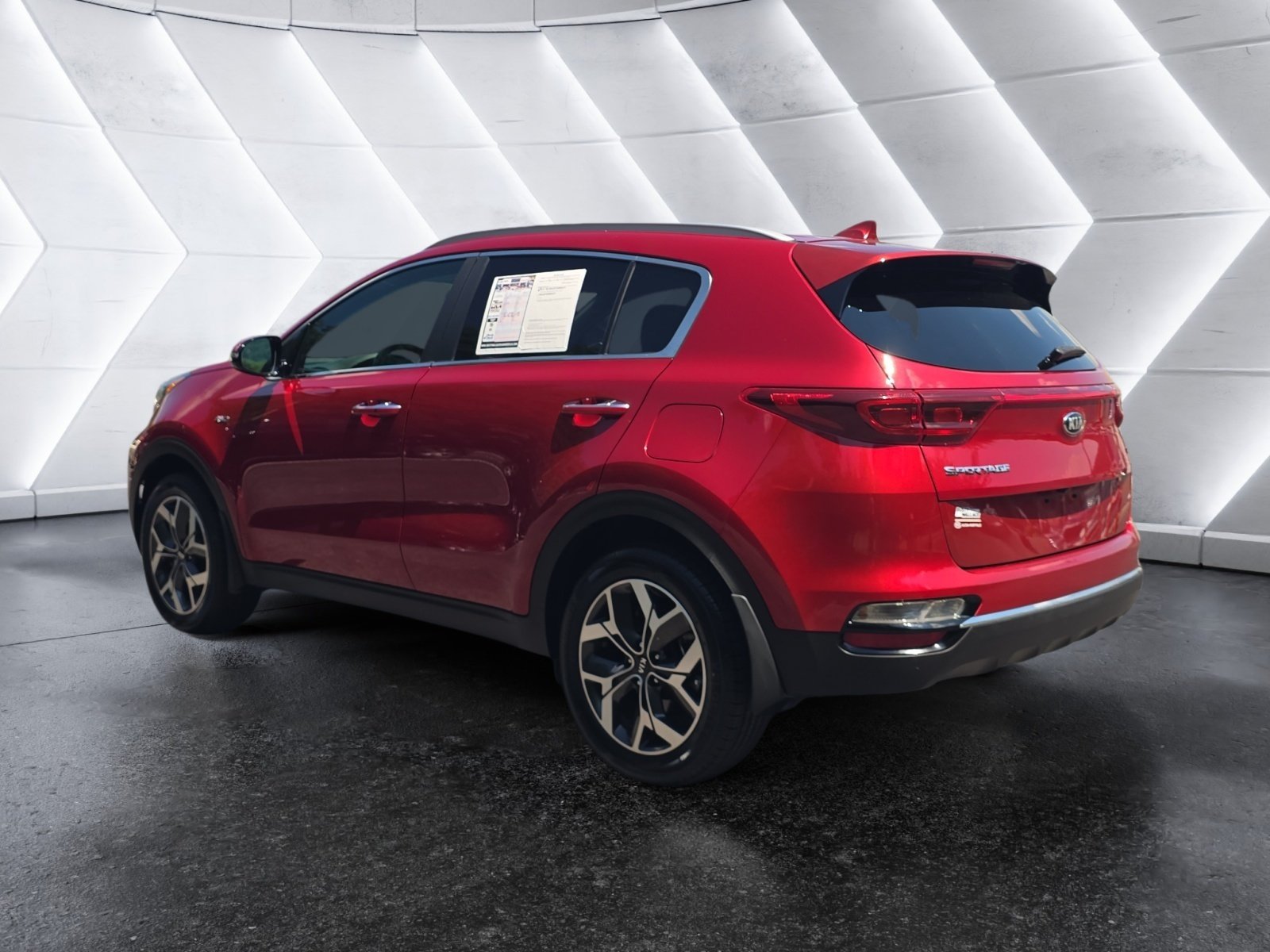 Used 2021 Kia Sportage EX AWD/4WD image 3