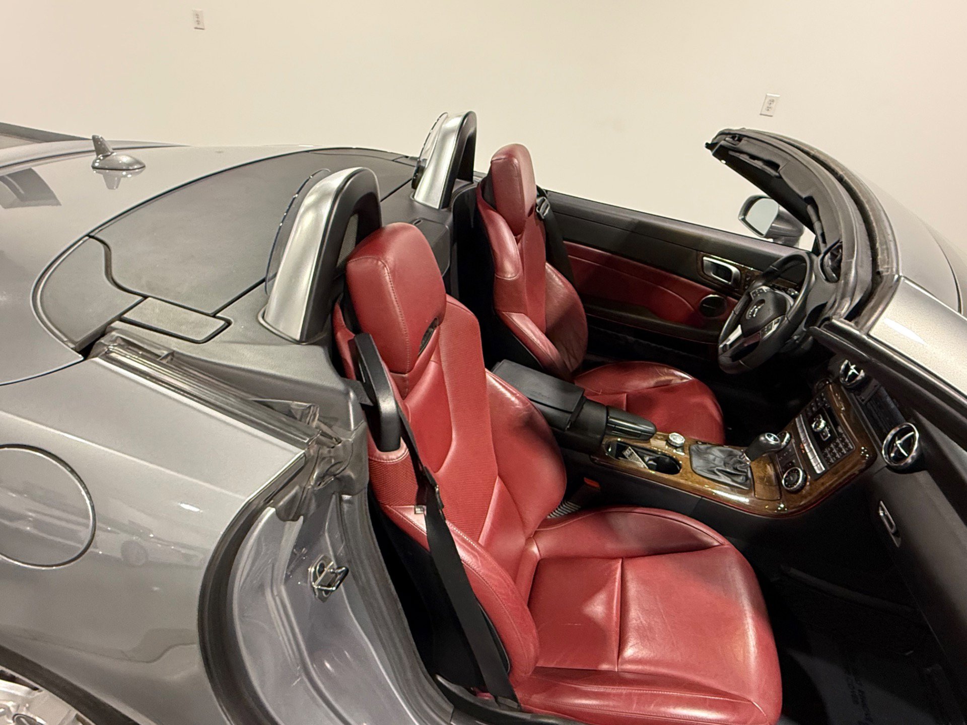 Used 2015 Mercedes-Benz SLK 350 image 42