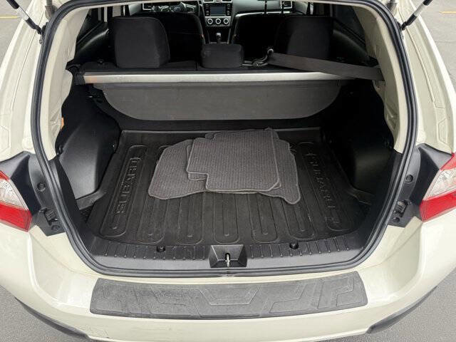 Used 2016 Subaru Crosstrek 2.0i Premium w/ Moonroof Package AWD/4WD image 14