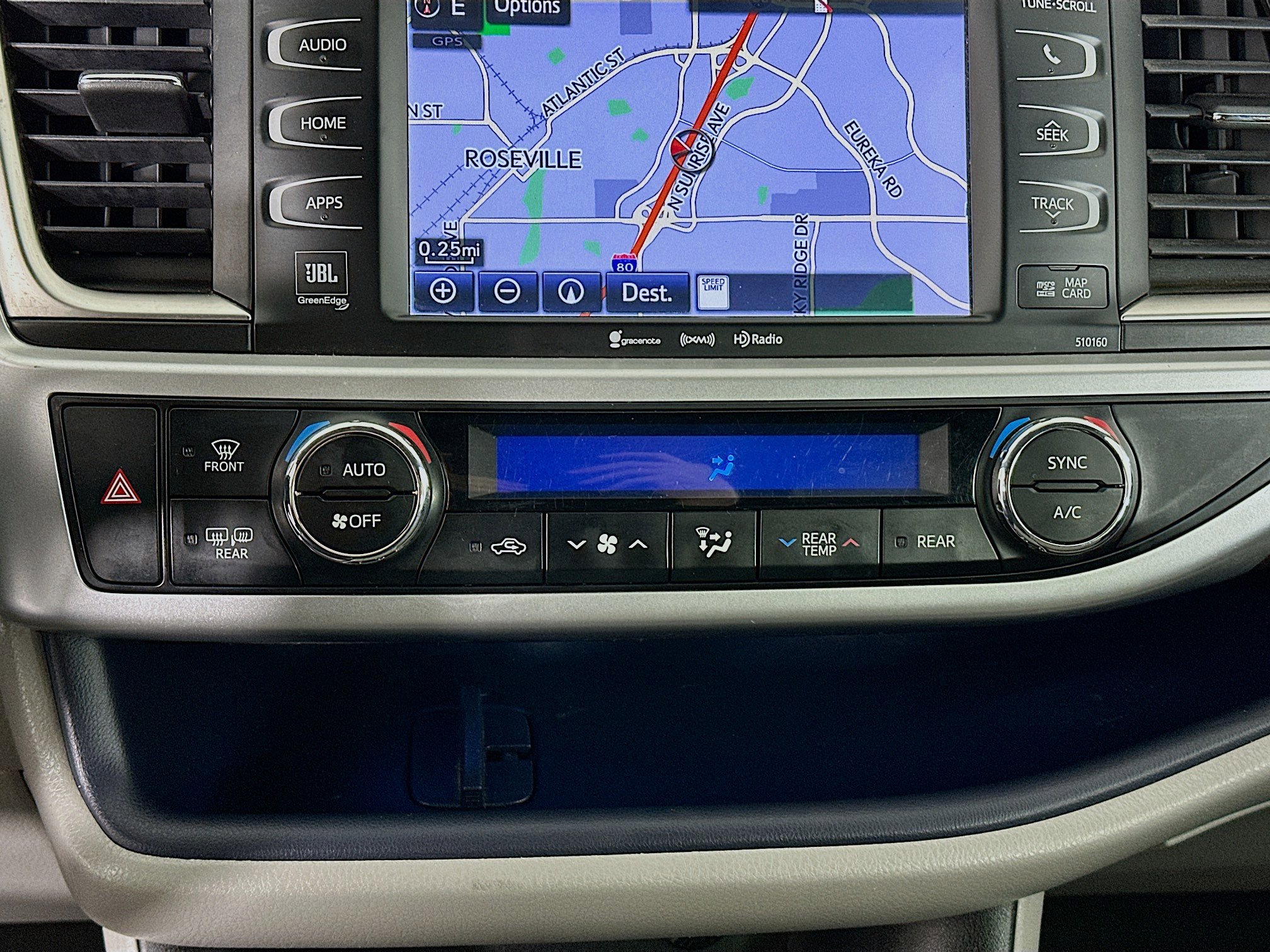 Used 2016 Toyota Highlander Limited image 24