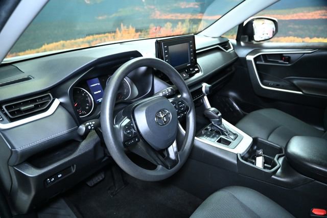 Used 2022 Toyota RAV4 LE image 21