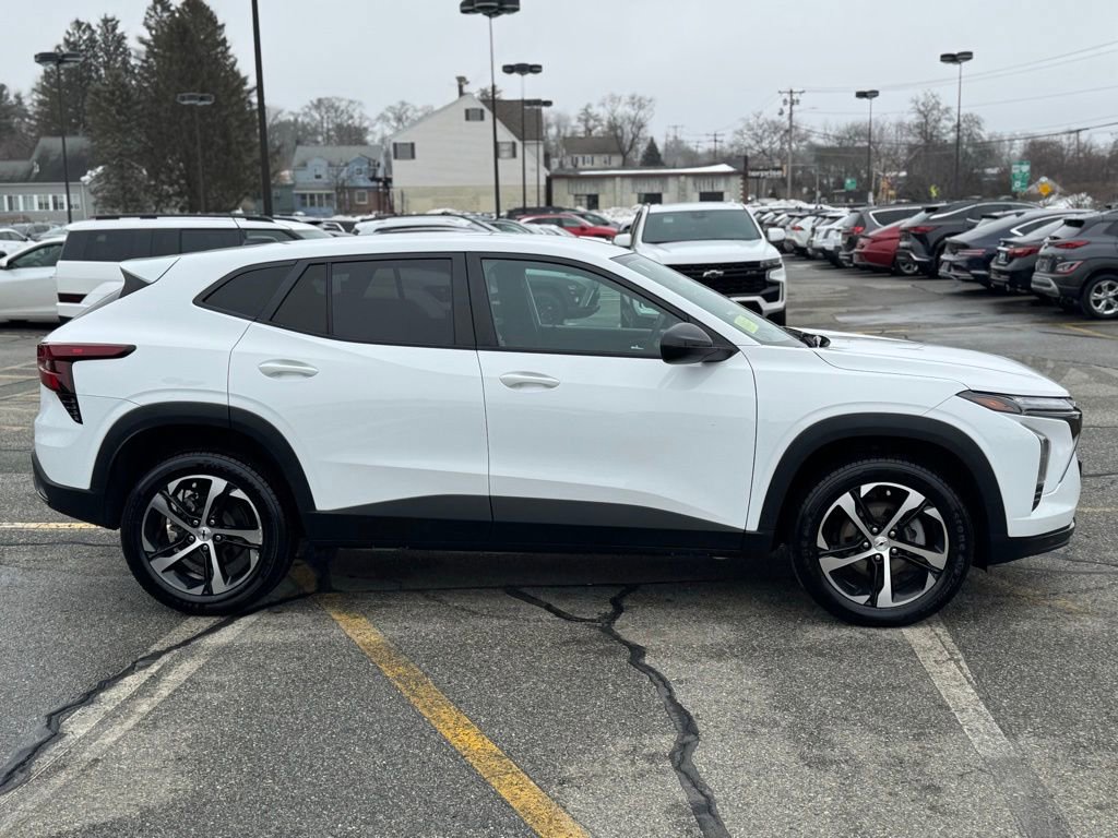 Used 2024 Chevrolet Trax RS w/ Driver Confidence Package image 6