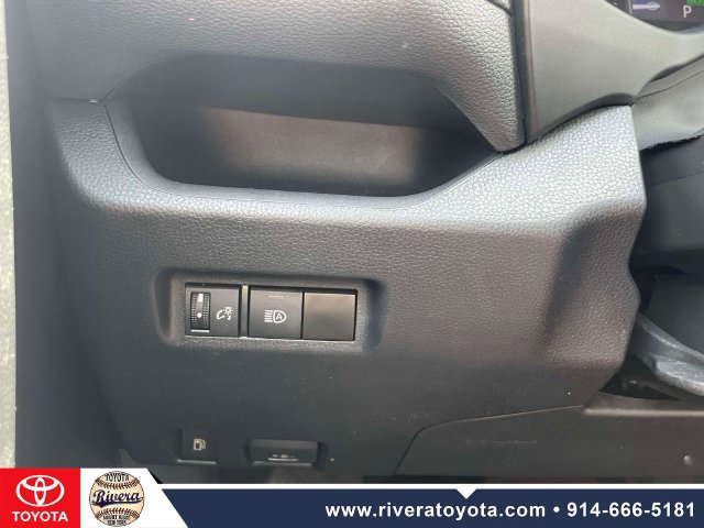 Used 2024 Toyota RAV4 LE AWD/4WD image 20