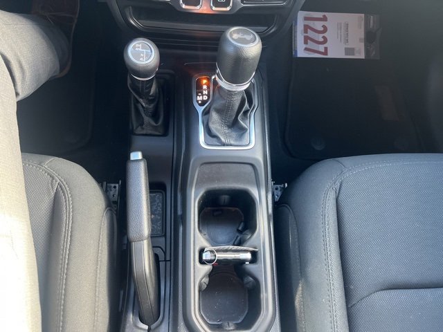 Used 2021 Jeep Wrangler Sport S image 15