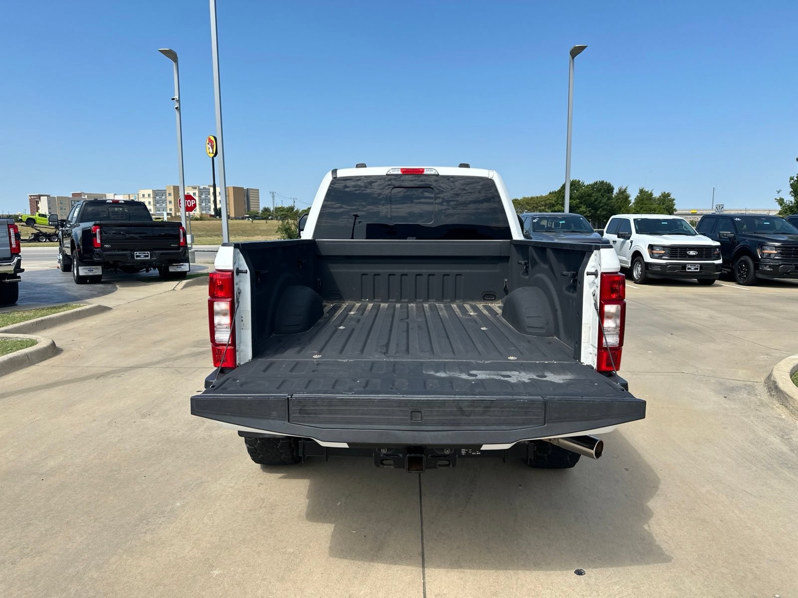 Used 2022 Ford F250 Lariat w/ Lariat Ultimate Package AWD/4WD image 5