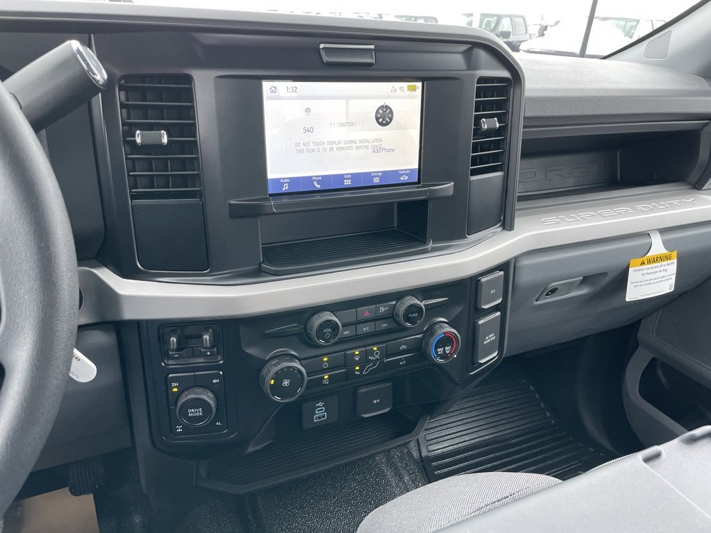 New 2026 Ford F250 XL w/ XL Chrome Package image 11