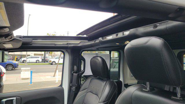 Used 2023 Jeep Wrangler Unlimited Sahara w/ LED Lighting Group AWD/4WD image 29