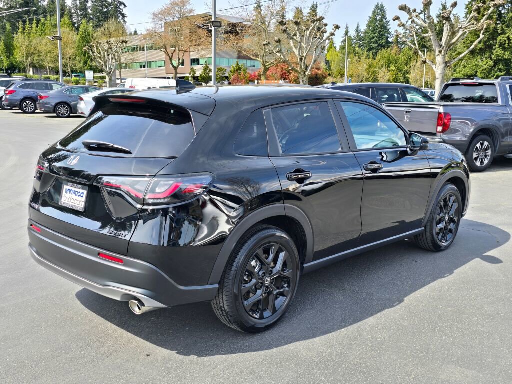 Certified 2025 Honda HR-V Sport image 13