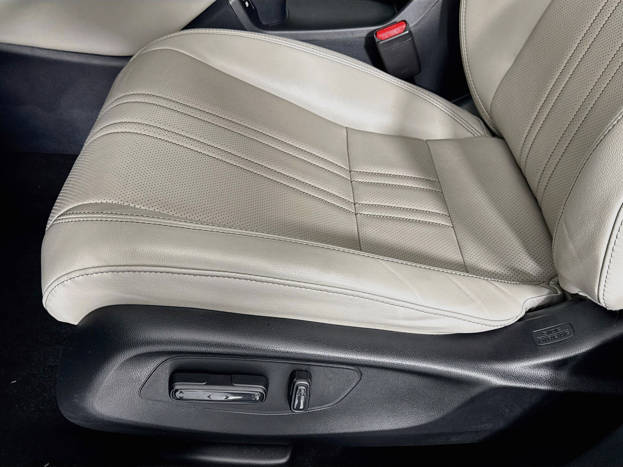 Certified 2024 Honda HR-V EX-L image 18