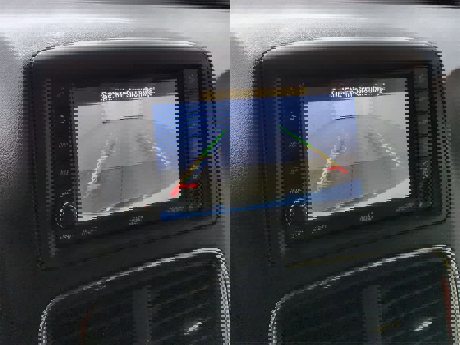 Certified 2018 Dodge Grand Caravan SXT w/ Driver Convenience Group image 29