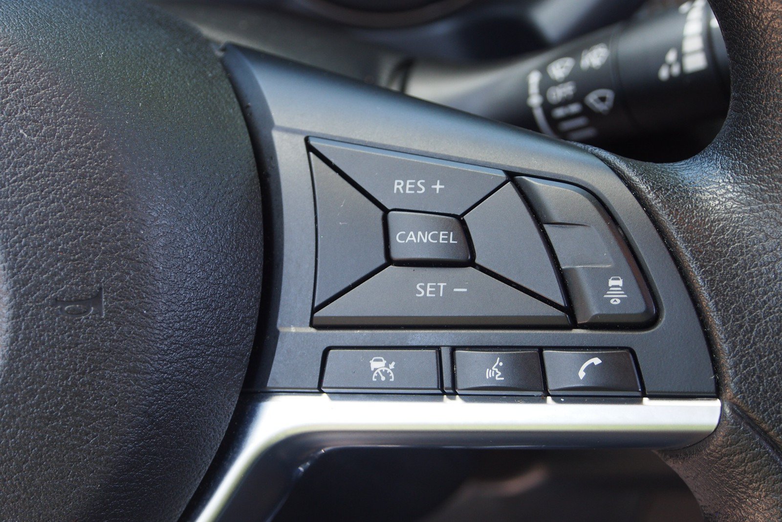 Used 2024 Nissan Kicks SV FWD image 22