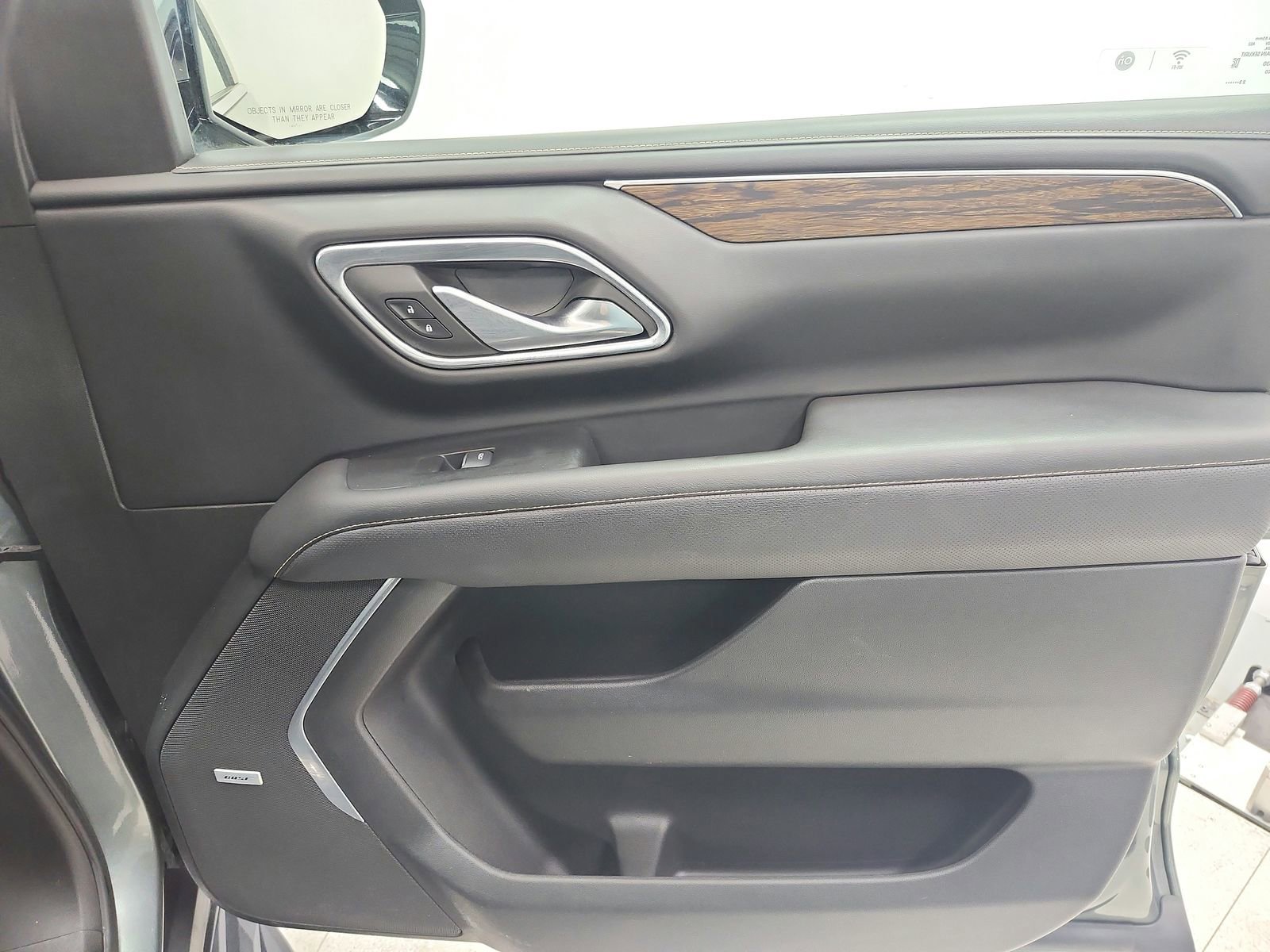 Used 2023 Chevrolet Suburban Premier image 42