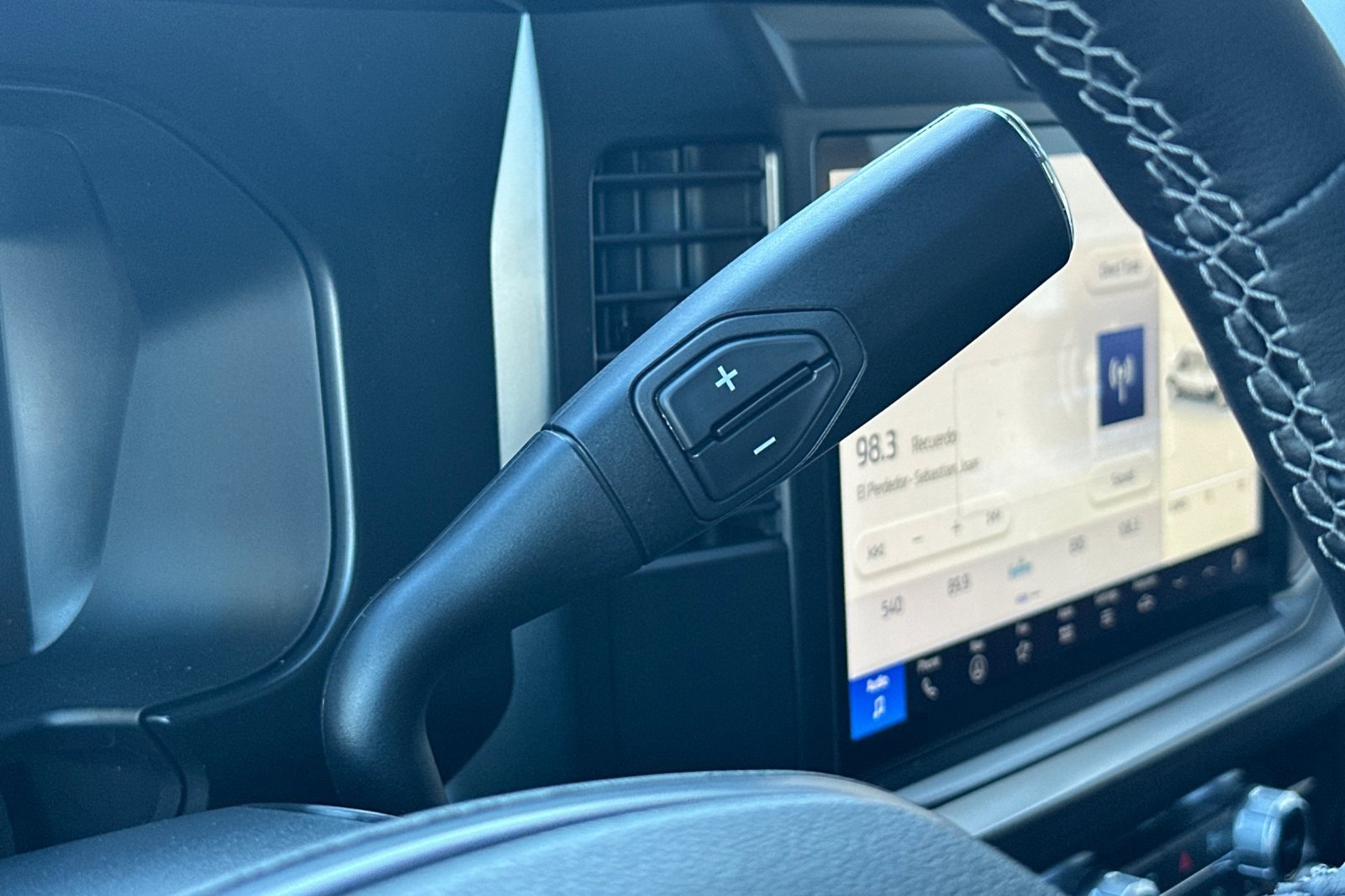 New 2026 Ford F250 Lariat w/ Black Appearance Package image 21