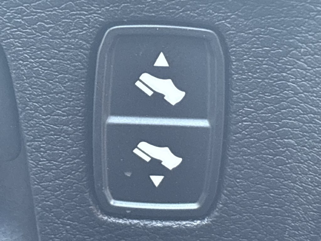 New 2026 RAM 1500 Laramie w/ Night Edition AWD/4WD image 42