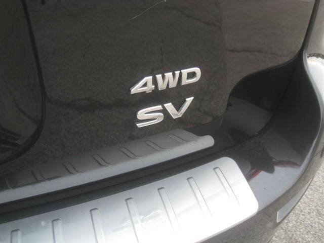 Used 2017 Nissan Pathfinder SV w/ SV Cold Weather Package AWD/4WD image 11