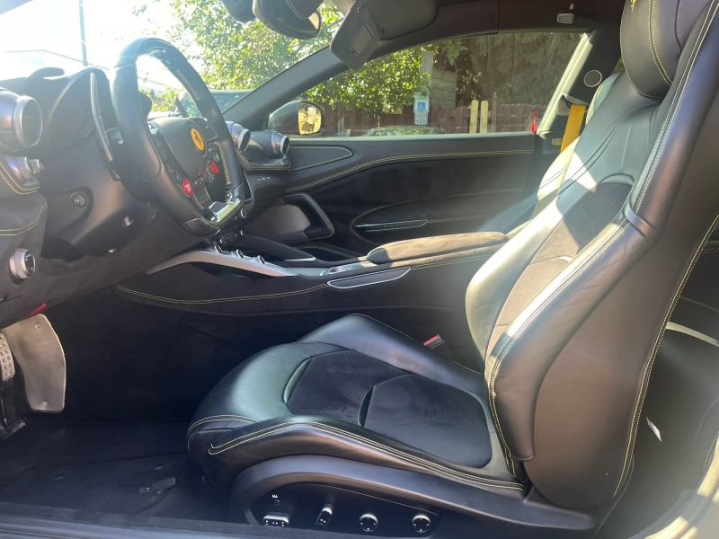 Used 2018 Ferrari GTC4Lusso AWD/4WD image 10