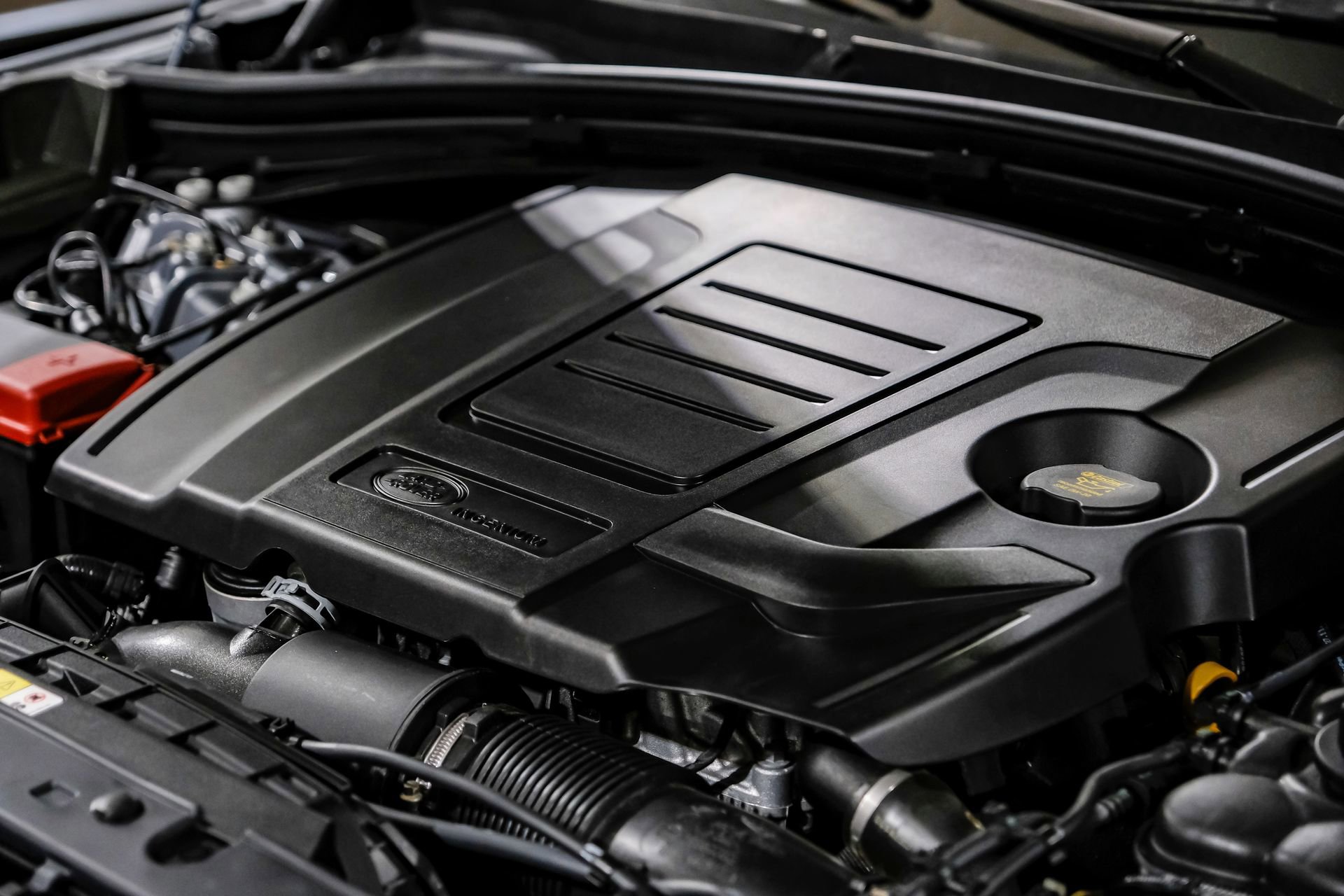 Used 2024 Land Rover Range Rover Velar Dynamic SE image 54